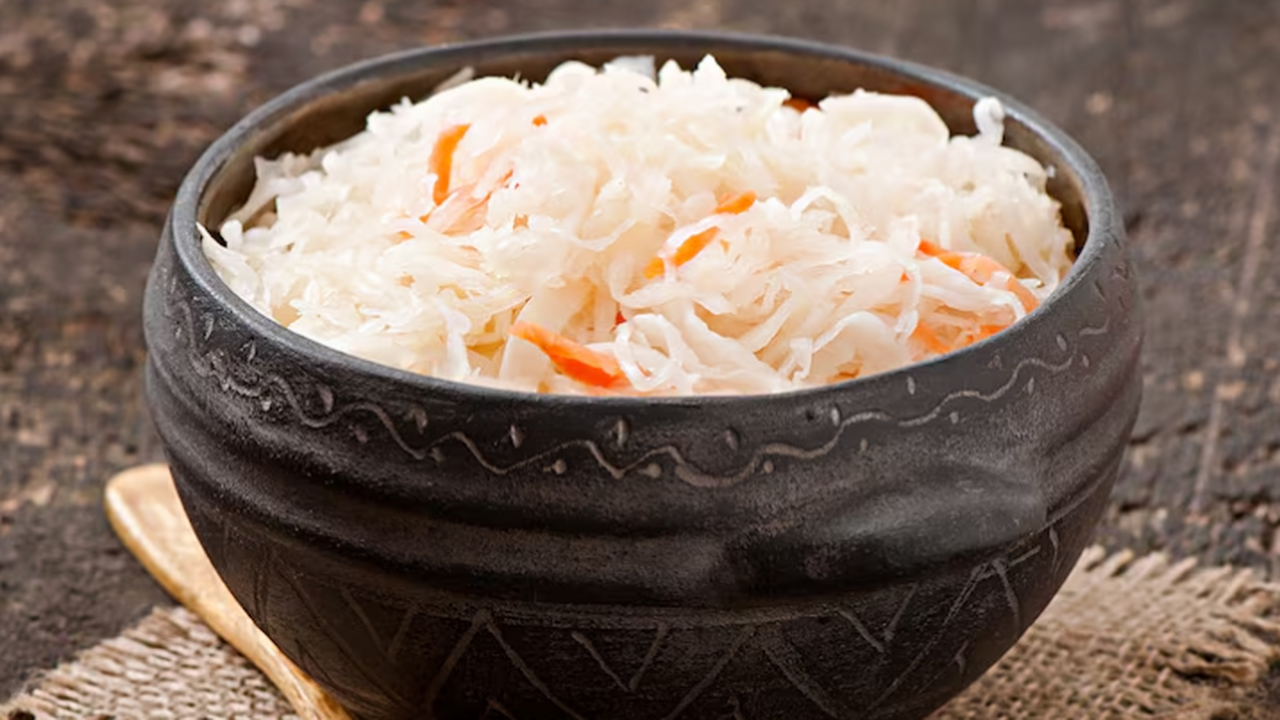 Мой секретный рецепт квашенной капусты: будет хрустеть так, что соседи услышат Классический рецепт квашеной капусты: вкусное и...