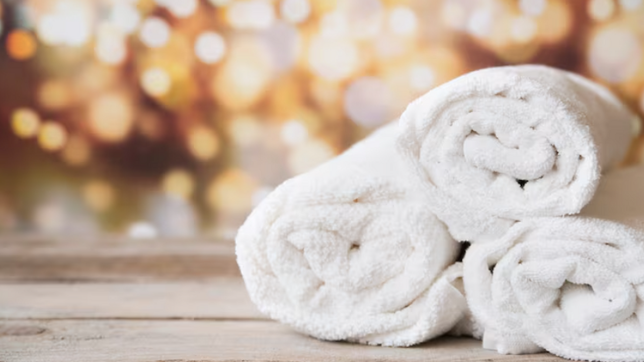 1 ложка в стиральную машину — и "деревянные" полотенца в тот же миг станут нежнее шелка: будут сиять как солнце Как вернуть мягкость кухонным полотенцам: прост...