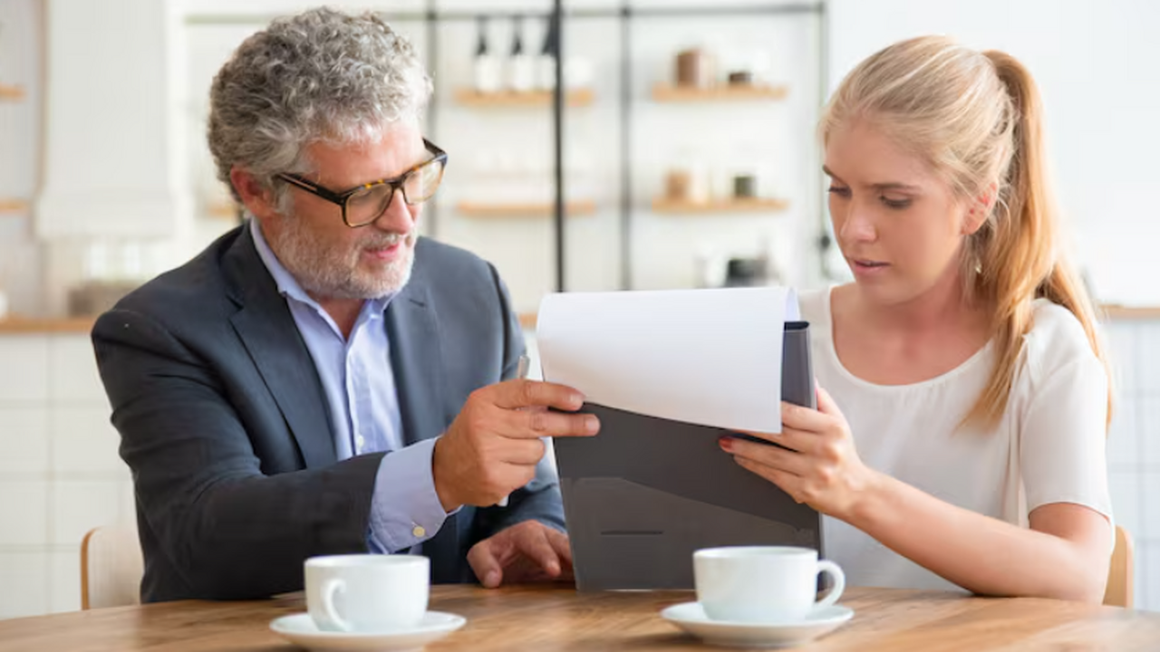 Завещание больше ничего не значит: закон всё равно отдаст часть имущества этим людям Обязательная доля в наследстве: кто имеет право...
