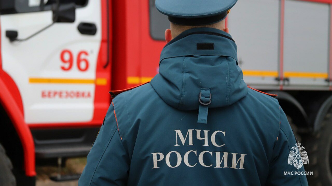 К архангельской поликлинике съехались пожарные: что случилось Как уточнили в МЧС, причиной задымления стала