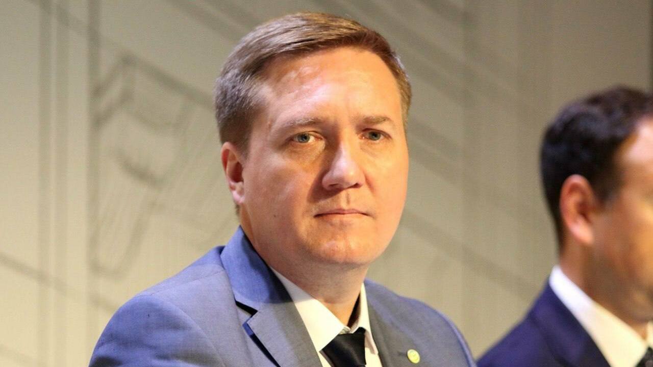 Алексей Лейпи: первичный рынок перегрет предложением, вторичный набирает обороты На Финансовом конгрессе Банка России в Санкт-Пе...