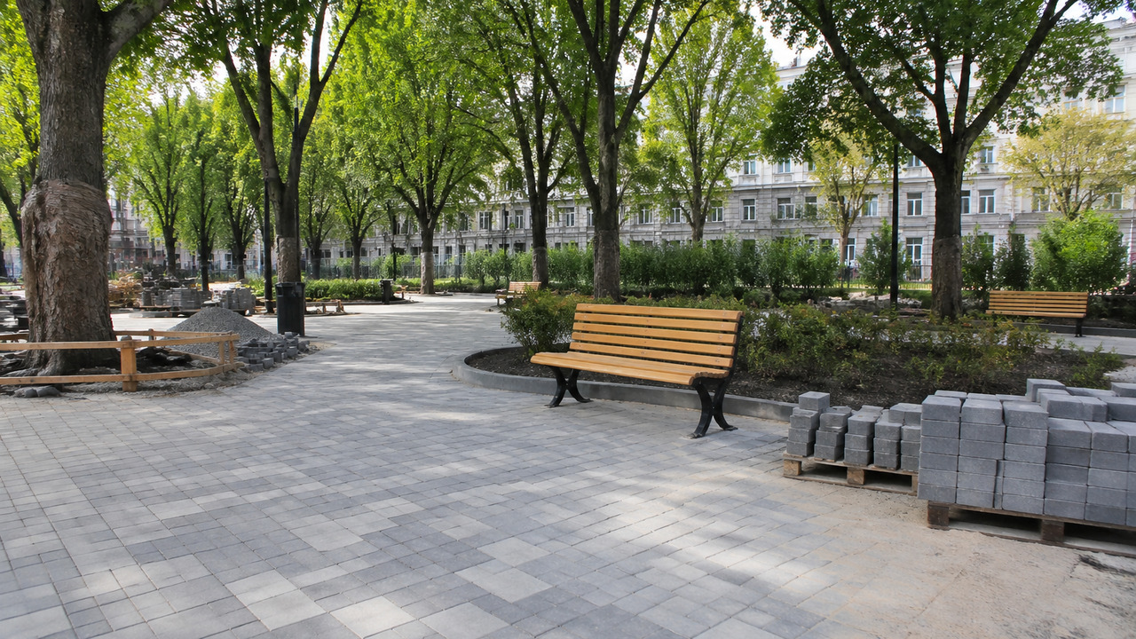 В Архангельске начались работы по благоустройст...