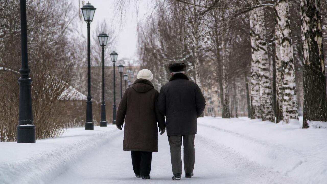 Пенсионеры Архангельской области получают в среднем 32,5 тысячи рублей Средняя пенсия в Архангельской области — 32,5 т...