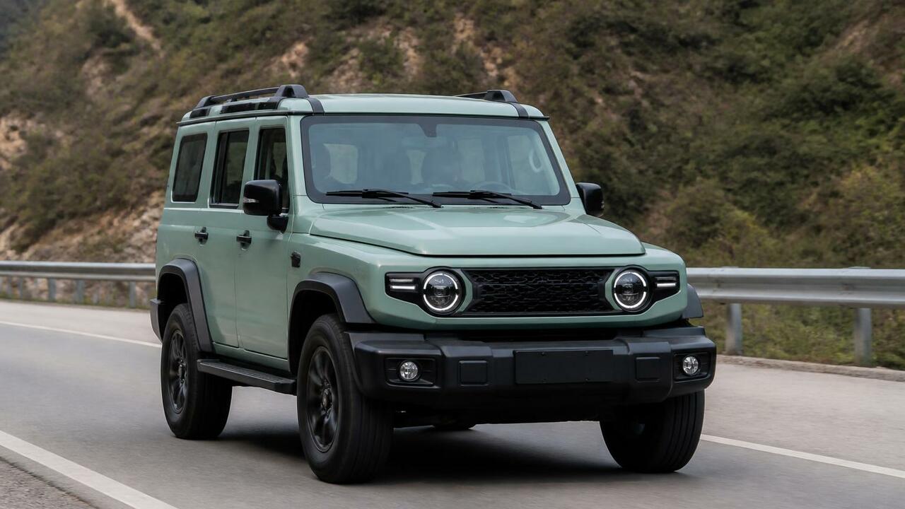 Дизельная версия рамного внедорожника BAW 212 T...
