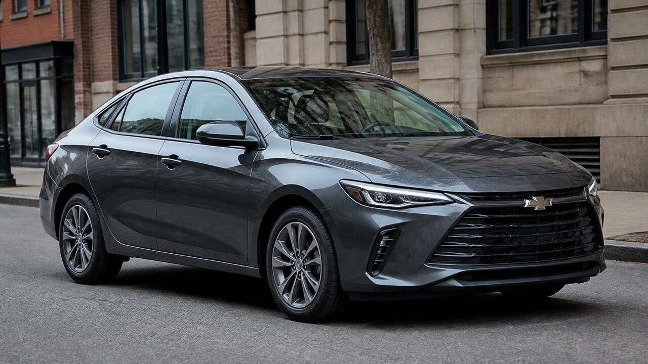 В России начались продажи седана Chevrolet Monz...