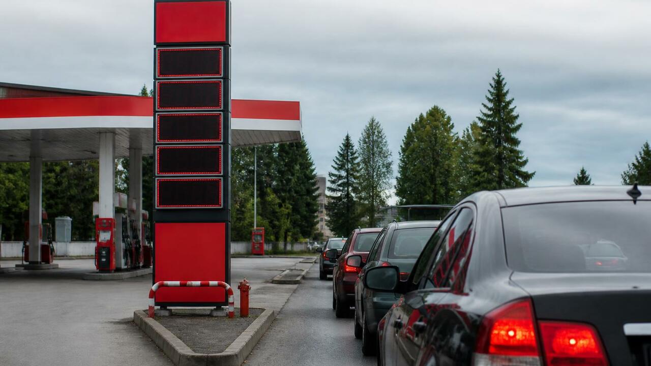 В Архангельске за неделю выросли цены на топлив...