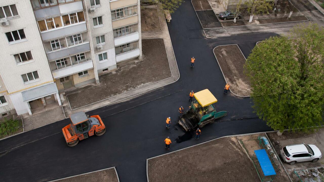 Мэр Архангельска Дмитрий Морев проверил ремонт ...
