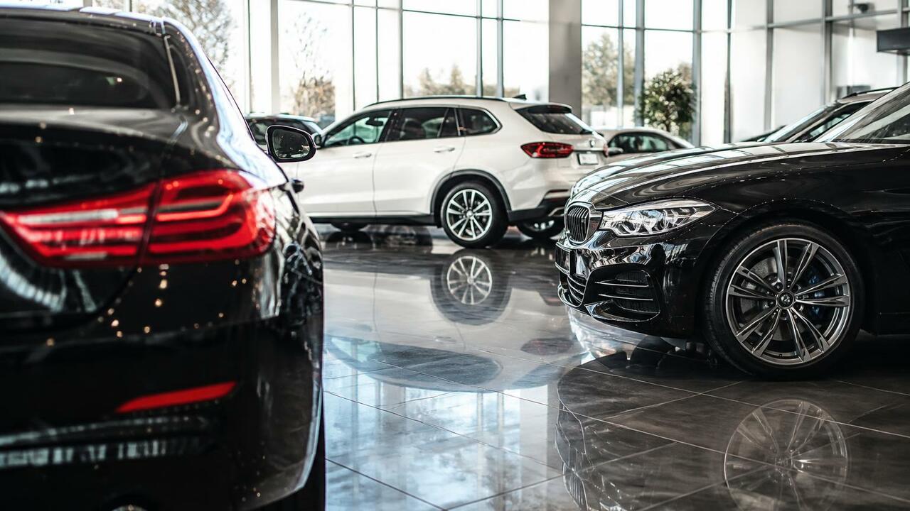 Продажи премиальных немецких авто в РФ выросли ...
