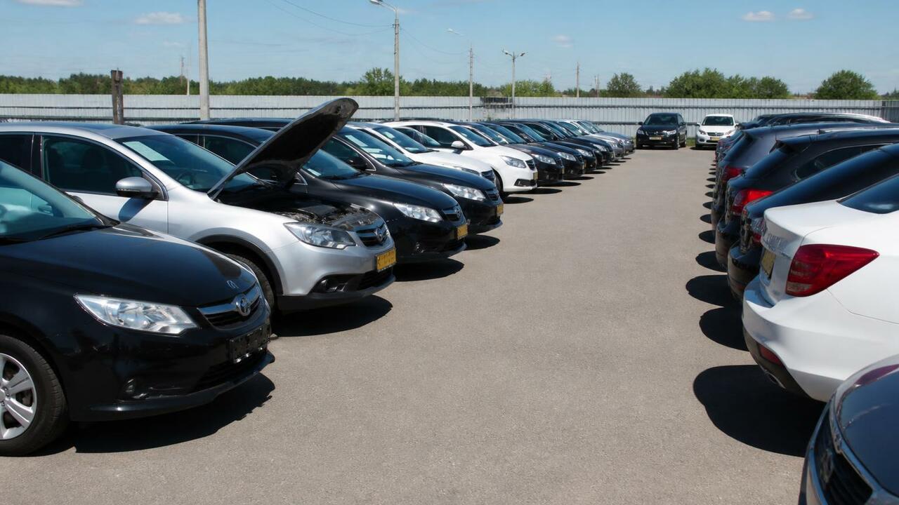 Продажи подержанных авто в РФ растут: Lada снова лидирует За первое полугодие 2026 года в России продано ...