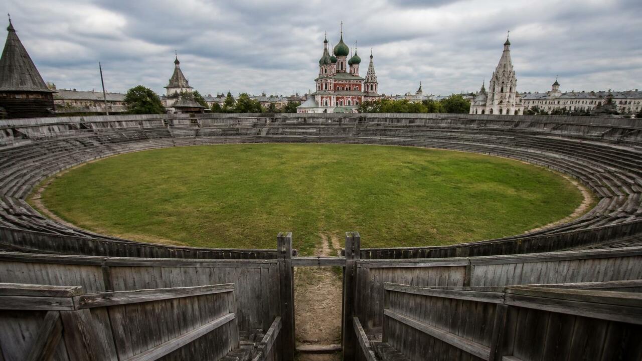 Стадион «Динамо» в Архангельске открыли 19 сент...