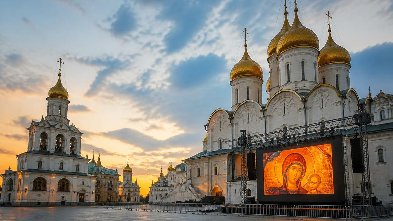 В Каргополе на Соборной площади представили мул...