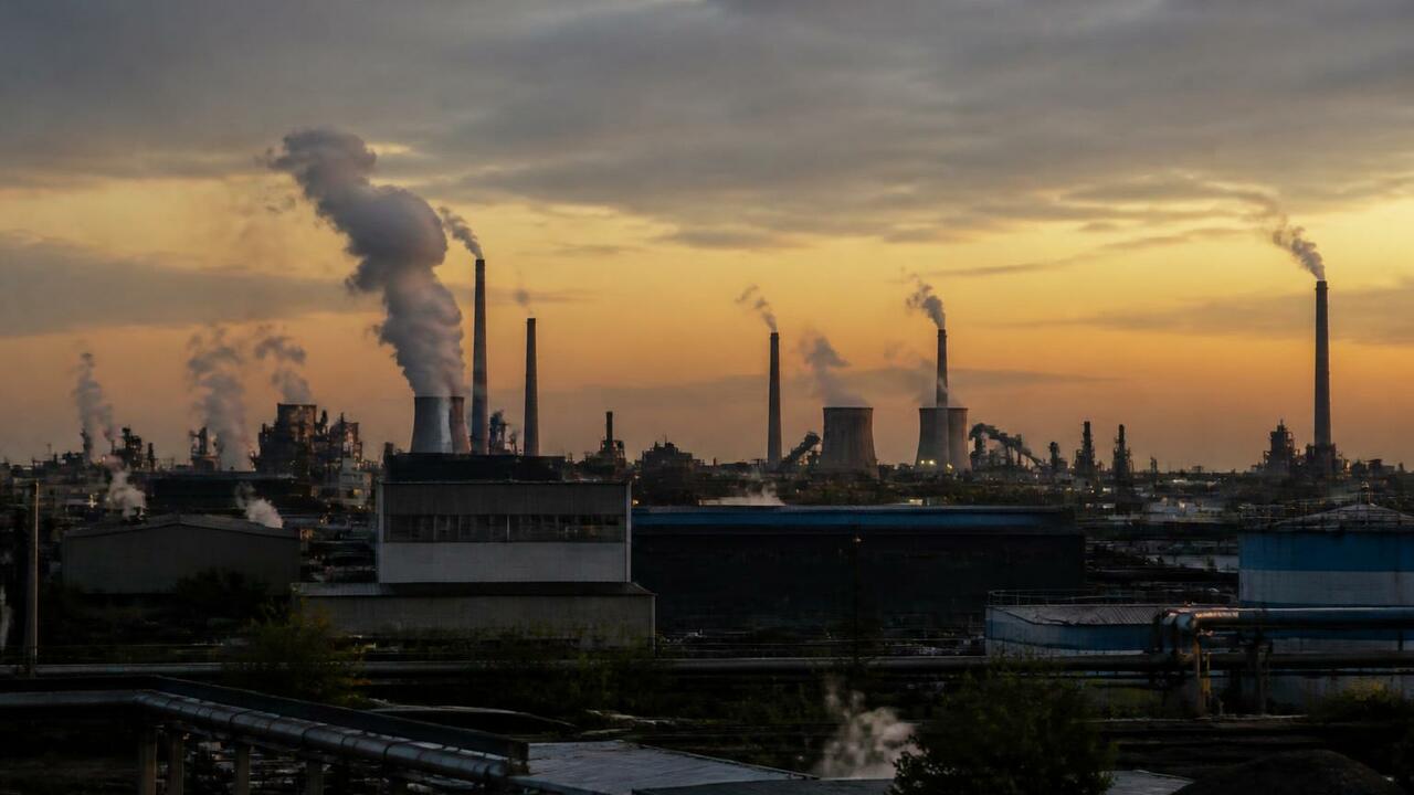 Промпроизводство Архангельской области упало на 3,2% за 7 месяцев Промышленное производство в Архангельской облас...