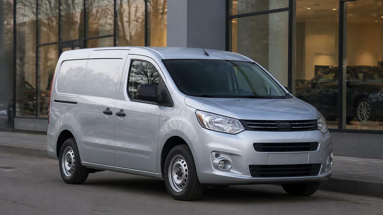 В России начали продавать новый Nissan NV200 из...