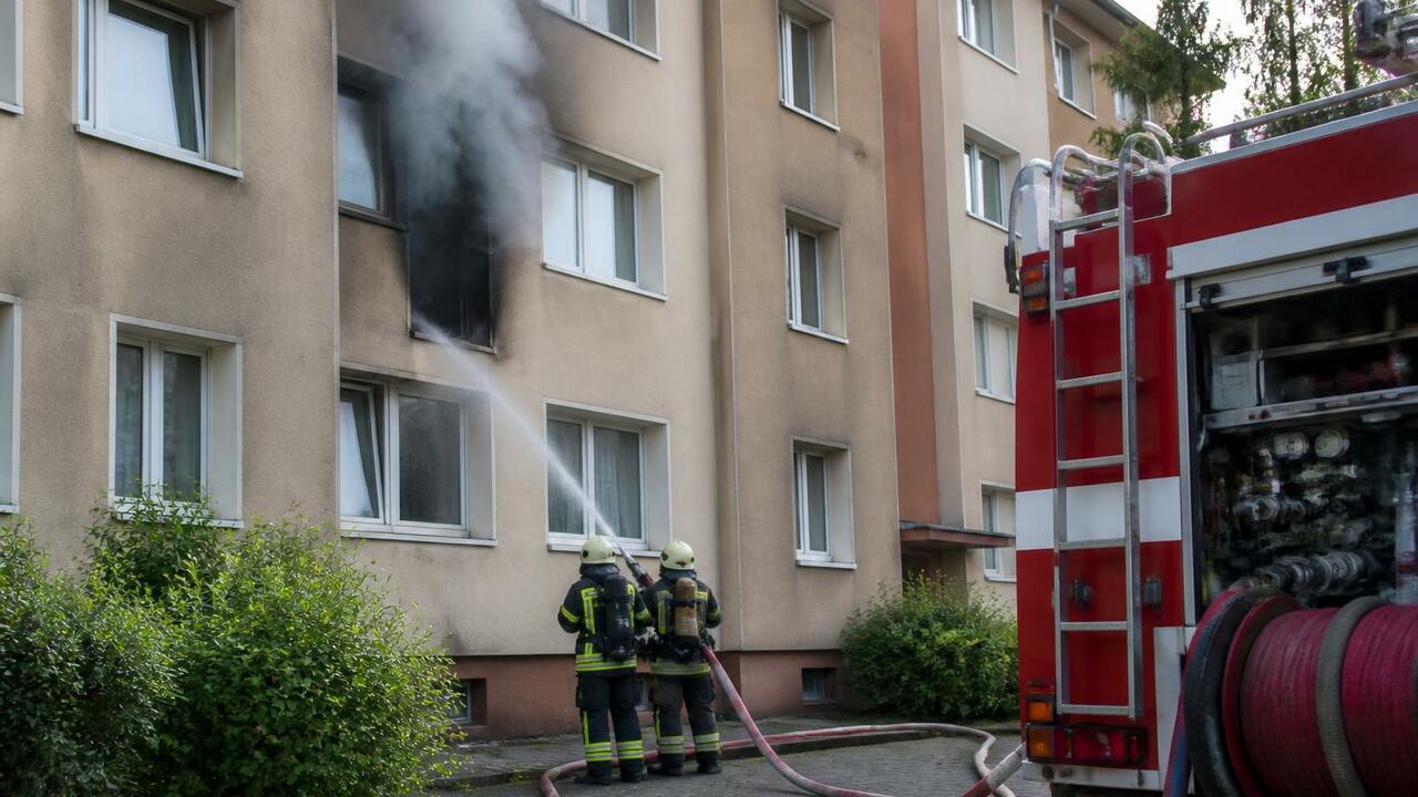 В Архангельске утром 30 сентября загорелась ква...