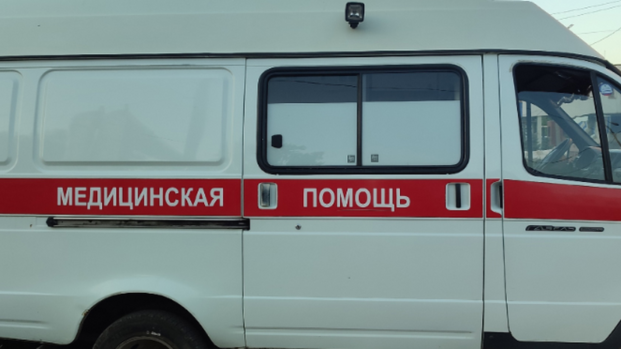 Появилось видео ДТП с участием подростка в Архангельске Подросток переходил дорогу по нерегулируемому п...