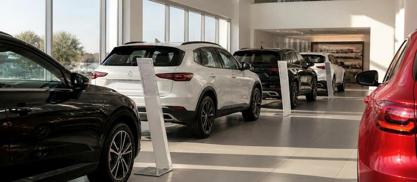 Из-за ослабления рубля первыми подорожают автом...