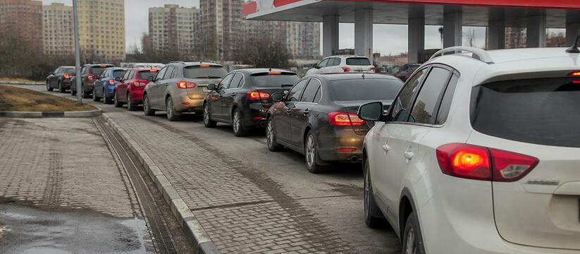 В Северодвинске у заправки на Ягринском шоссе с...