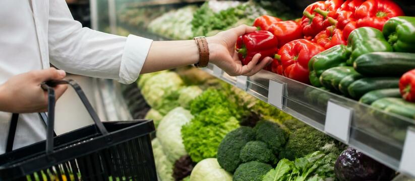 Сравнили летние цены на продукты в магазинах Ар...