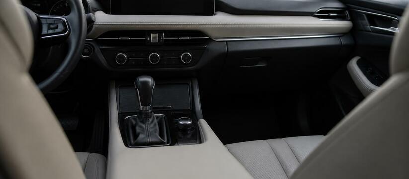 Volvo возвращает физические кнопки в салон новы...