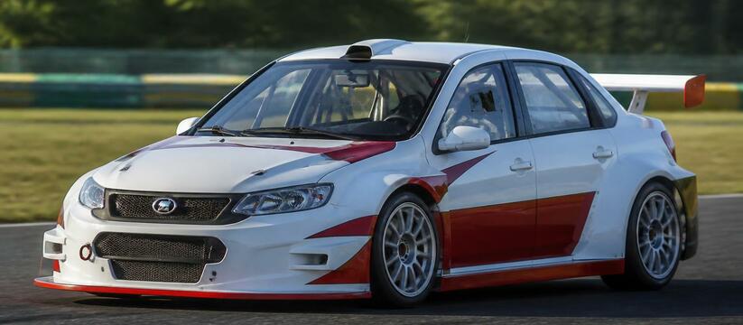 Гоночная Lada Granta Sport S1600 2015 года выст...