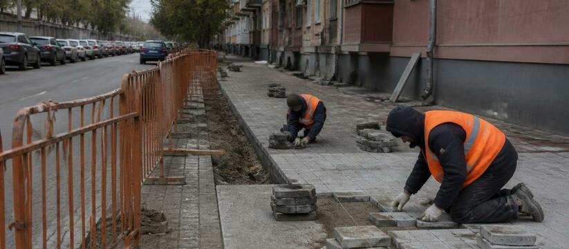 В Северодвинске продолжается ремонт тротуаров н...