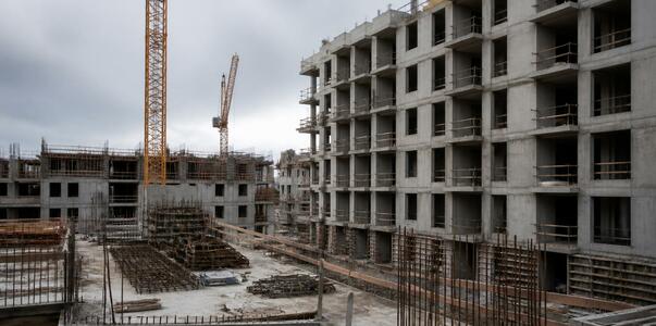 Более 225 тыс. кв. м жилья сдали в Архангельско...