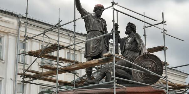 В Емецке восстанавливают первый в Архангельской...