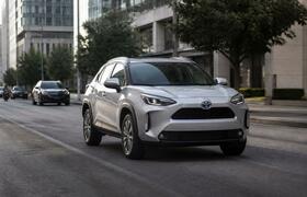 Старт продаж Toyota Yaris Cross в РФ от 1,44 мл...