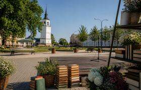 В Архангельске наградили 6 семей-победителей ко...