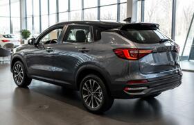 Новые кроссоверы Toyota Raize в РФ от 1,4 млн р...