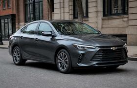 Новый седан Chevrolet Monza в РФ дешевле LADA V...