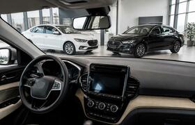 Старт продаж обновленных Lada Vesta и Aura с кл...