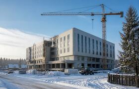 В Карпогорах строят новый стационар ЦРБ: скорая...