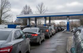 Топливный дефицит разогнал цены на бензин в Арх...