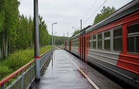 Пригородные поезда Поморья перевезли 879 тысяч ...