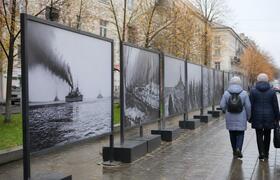 В центре Архангельска открылась уличная выставк...