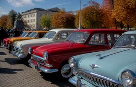 В Софии прошел автосалон с 300 ретро-автомобиля...