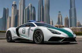 Полиция Дубая получила тюнингованный Ferrari 81...