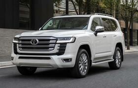 Новый Toyota Sequoia с трехрядным салоном добра...